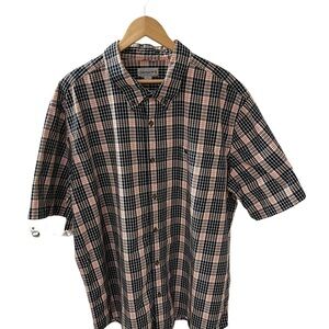 Carhartt adult 2Xl work wear plaid button down shirt, short sleeves.